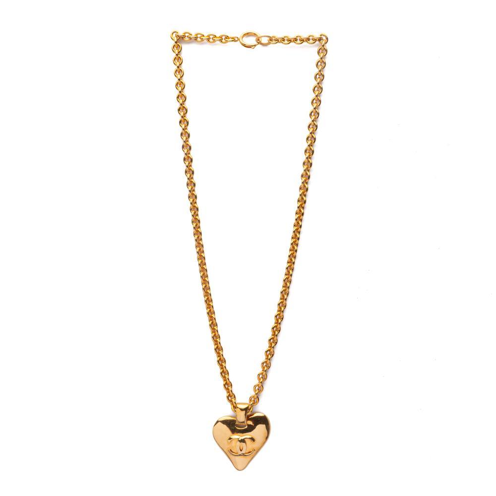 konkurrenter opstrøms Gentagen Chanel Gold CC XL Heart Chain Pendant Necklace 93P Vintage