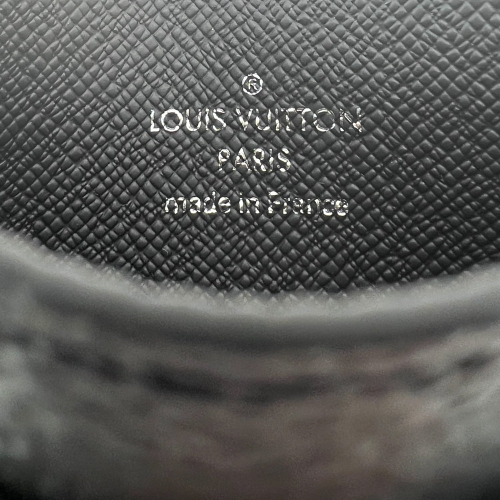 Louis Vuitton Monogram Eclipse Porte Cartes Double Card Holder –  LuxuryPromise