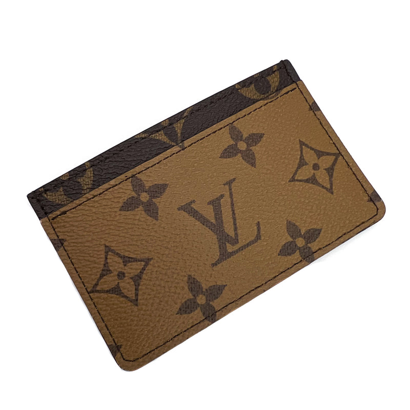 Louis Vuitton Monogram Canvas Upscaled Into a Valet Tray, Mirror Compact & Pill  Case : r/Louisvuitton