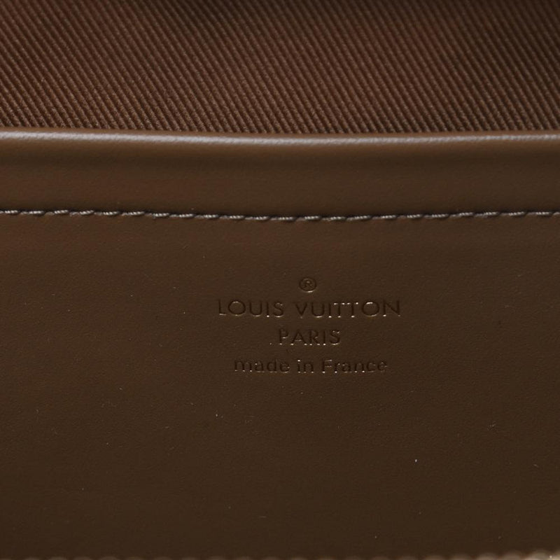 Louis Vuitton Men's Monogram Canvas Monogram Utility Side Bag M44477 –  Luxuria & Co.