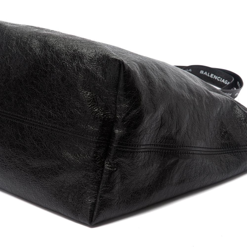 All afternoon leather handbag Balenciaga Black in Leather - 27475092
