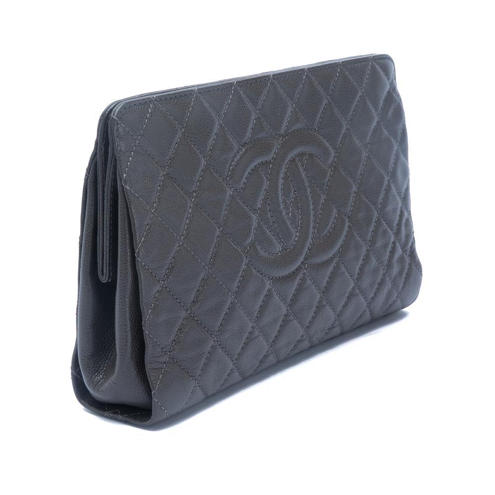 Chanel Mini Quilted Trendy CC Clutch With Chain Tiffany Blue Lambskin –  Coco Approved Studio