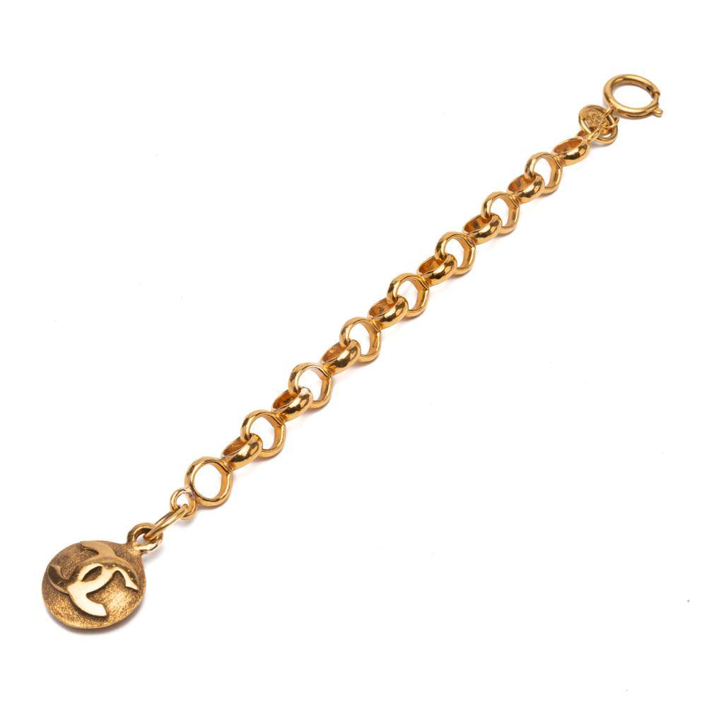 Chanel Gold CC Logo Round Medallion Chain Link Bracelet 29 Vintage