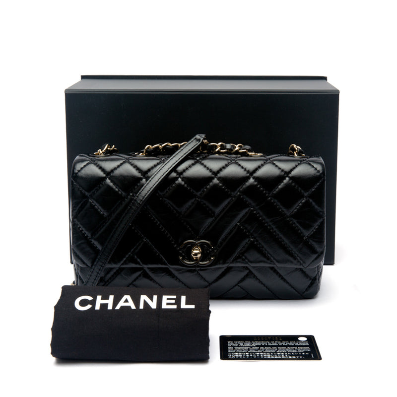 chanel classic top handle bag black
